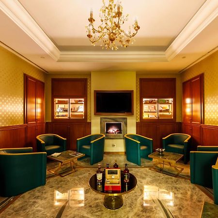 Aleph Rome Hotel, Curio Collection By Hilton Eksteriør bilde