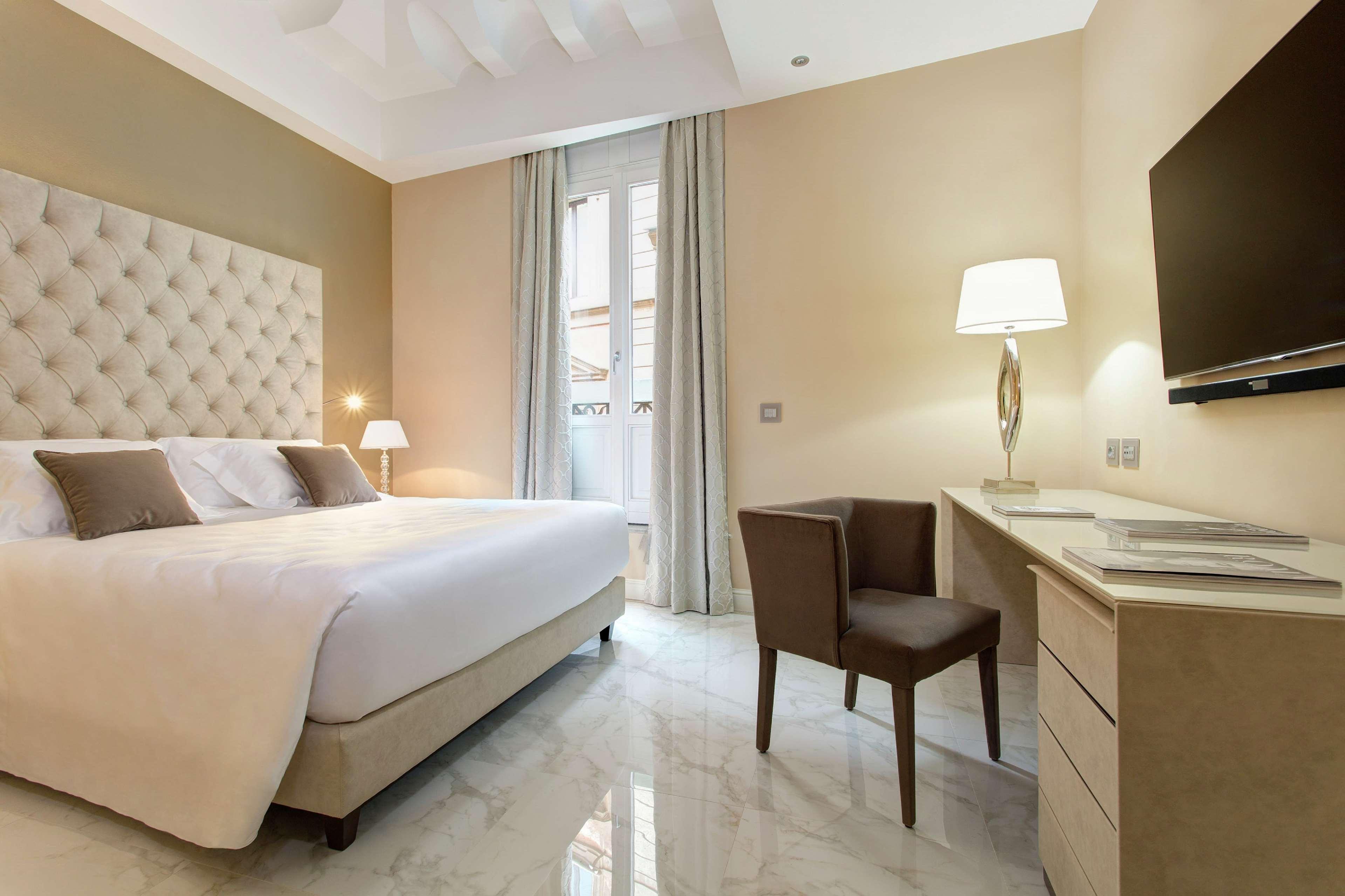 Aleph Rome Hotel, Curio Collection By Hilton Eksteriør bilde