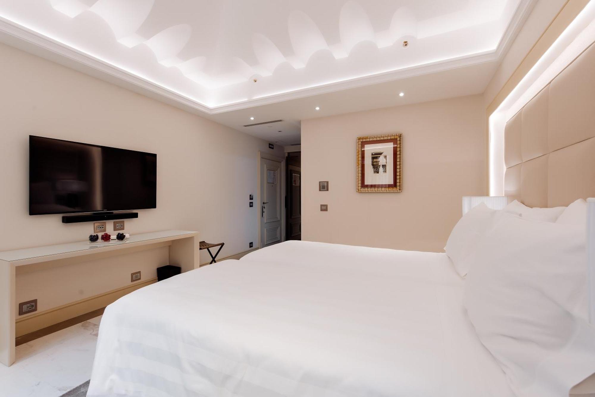 Aleph Rome Hotel, Curio Collection By Hilton Eksteriør bilde
