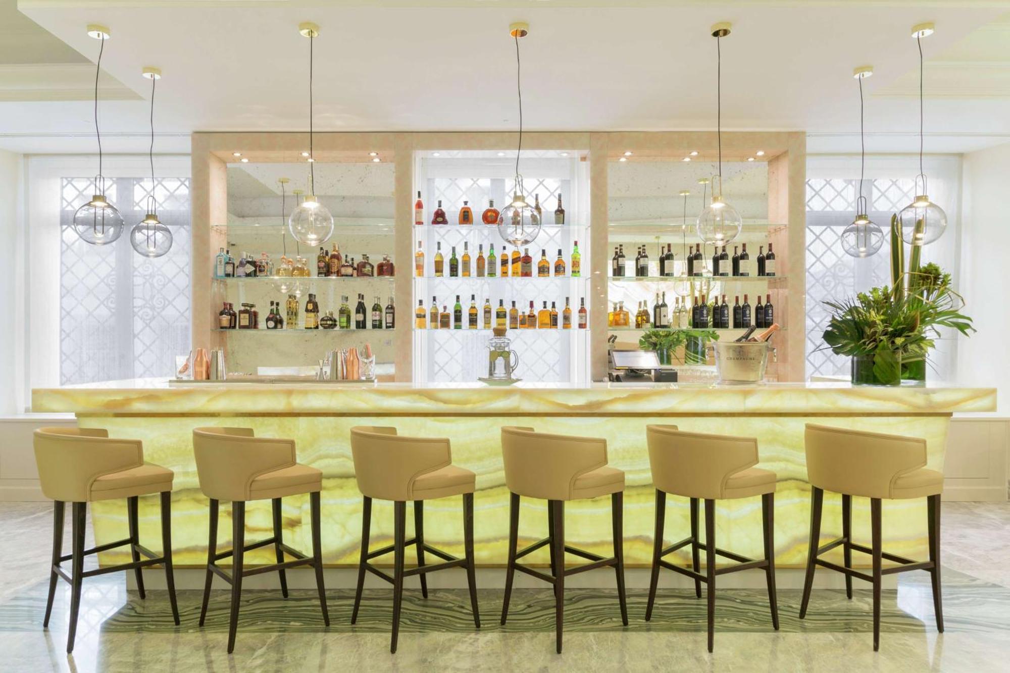 Aleph Rome Hotel, Curio Collection By Hilton Eksteriør bilde