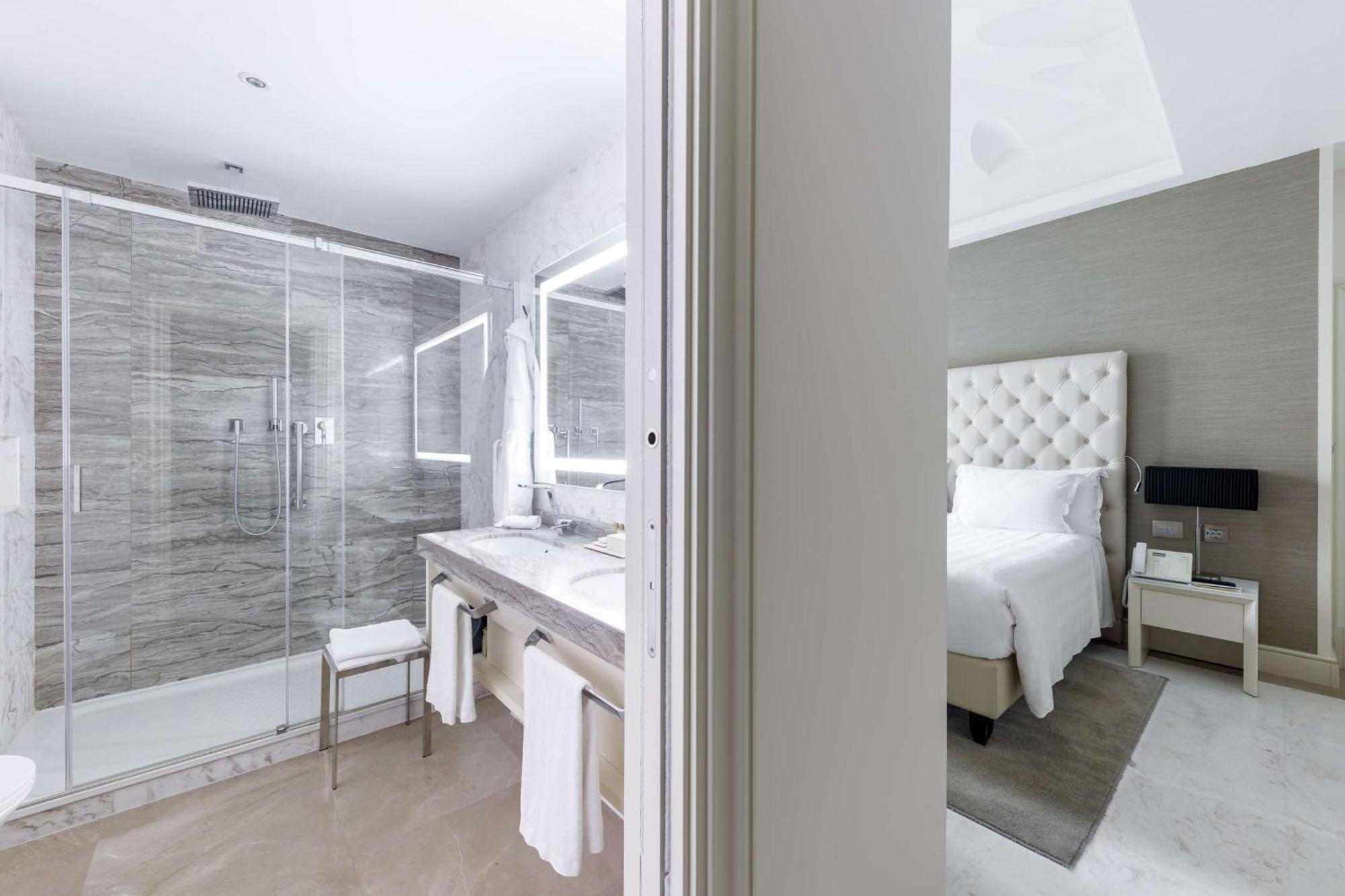 Aleph Rome Hotel, Curio Collection By Hilton Eksteriør bilde